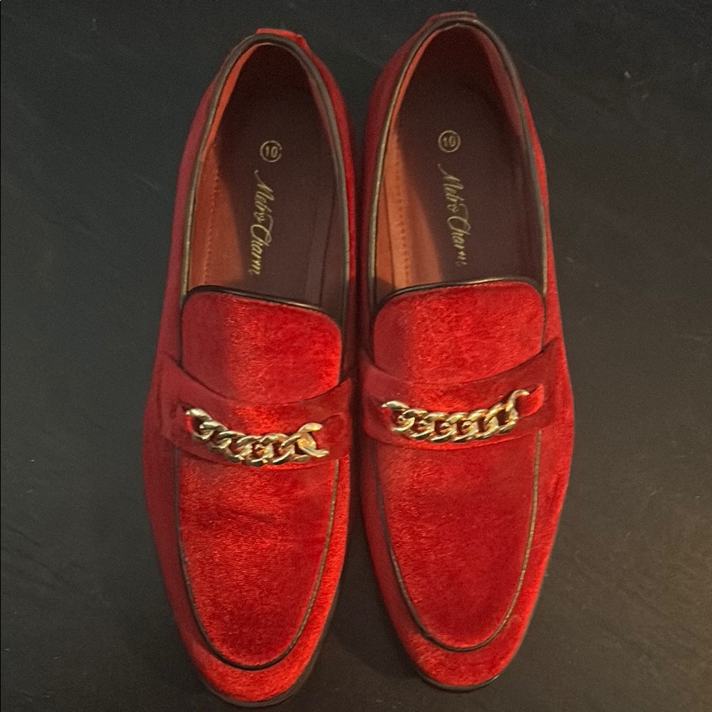 Metro Charm Red Velvet Slip-Ons with Gold Chain